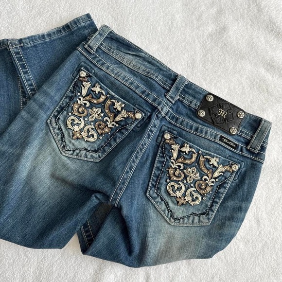 Miss Me Denim - y2k light wash Miss Me blue bootcut capris with embellished back pockets